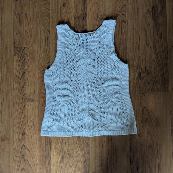 Express Open-Knit Sleeveless Sweater in White, Size Large - Picture 4 of 7